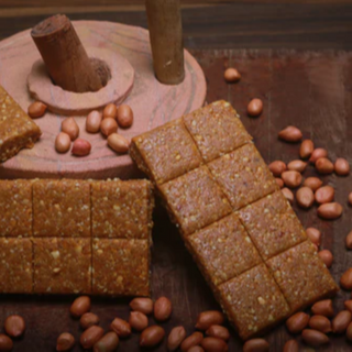 Crushed Groundnuts Chikki